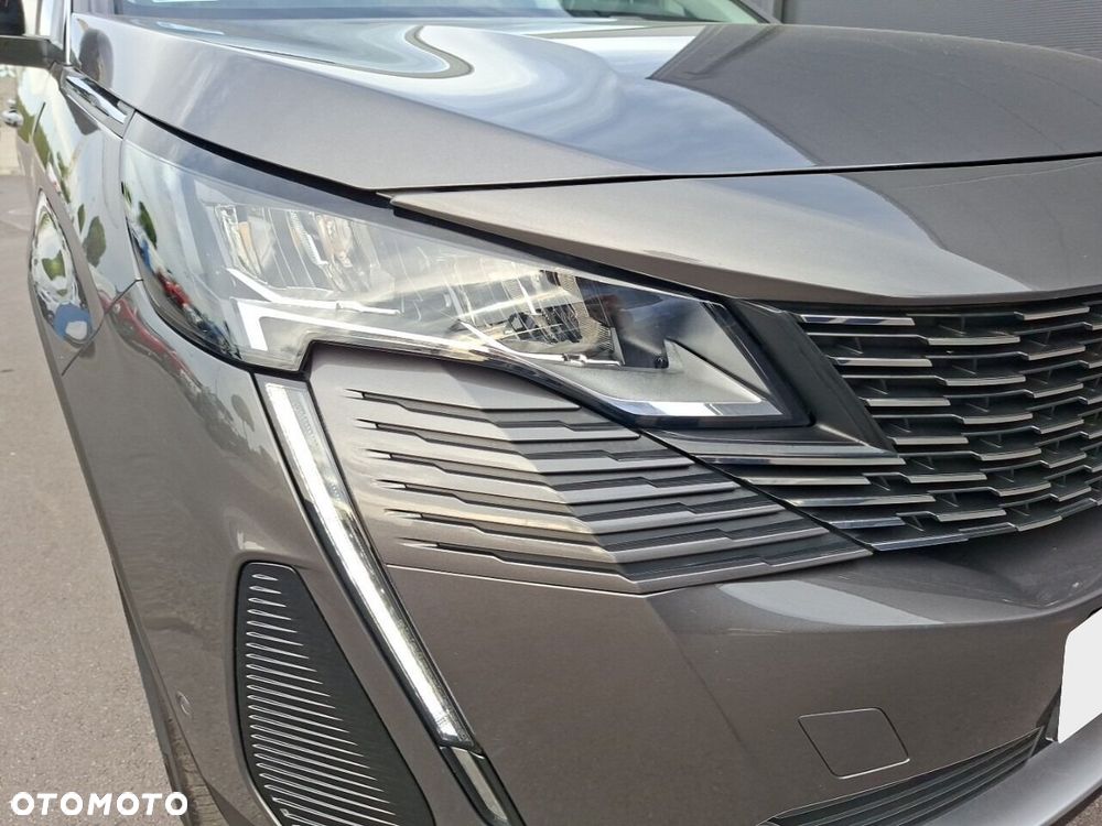 Peugeot 3008 1.2 PureTech Road Trip S&S EAT8 - 13