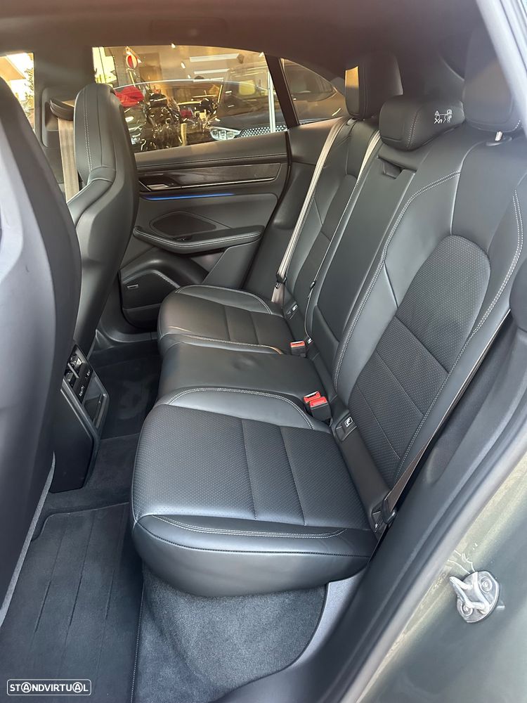 Porsche Macan Electric Turbo - 14