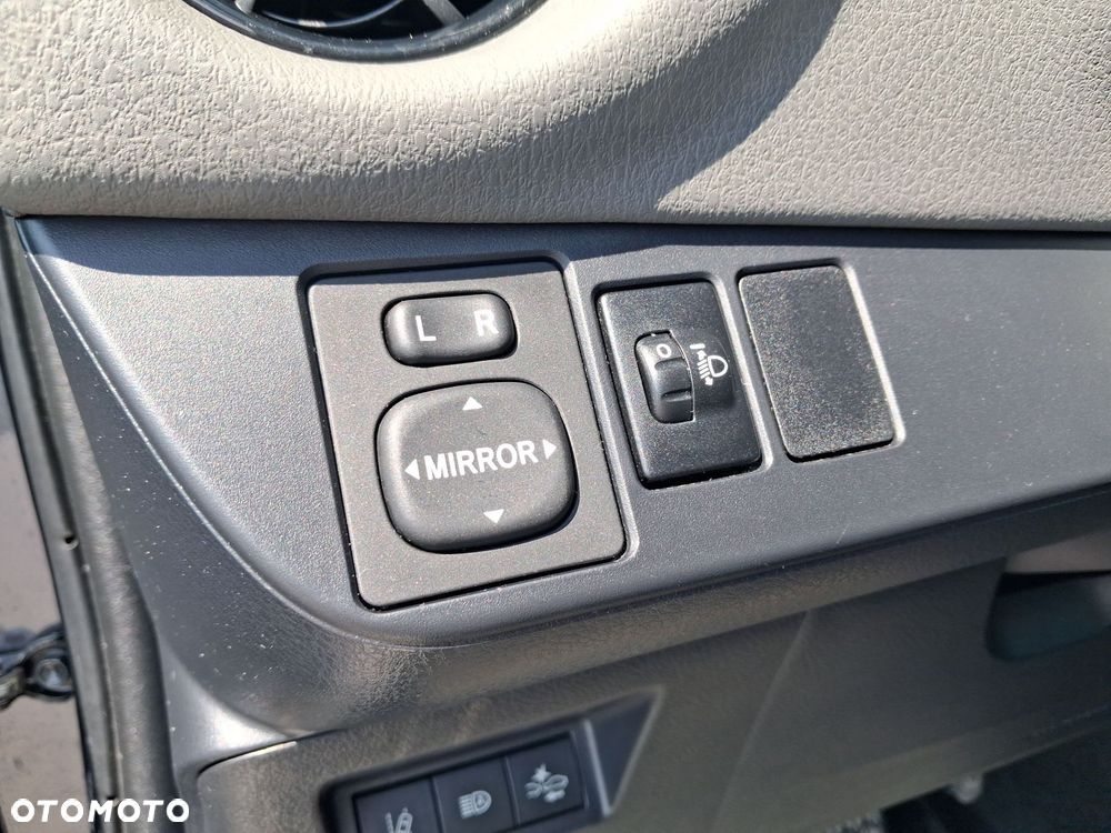 Toyota Yaris 1.5 Premium CVT - 19