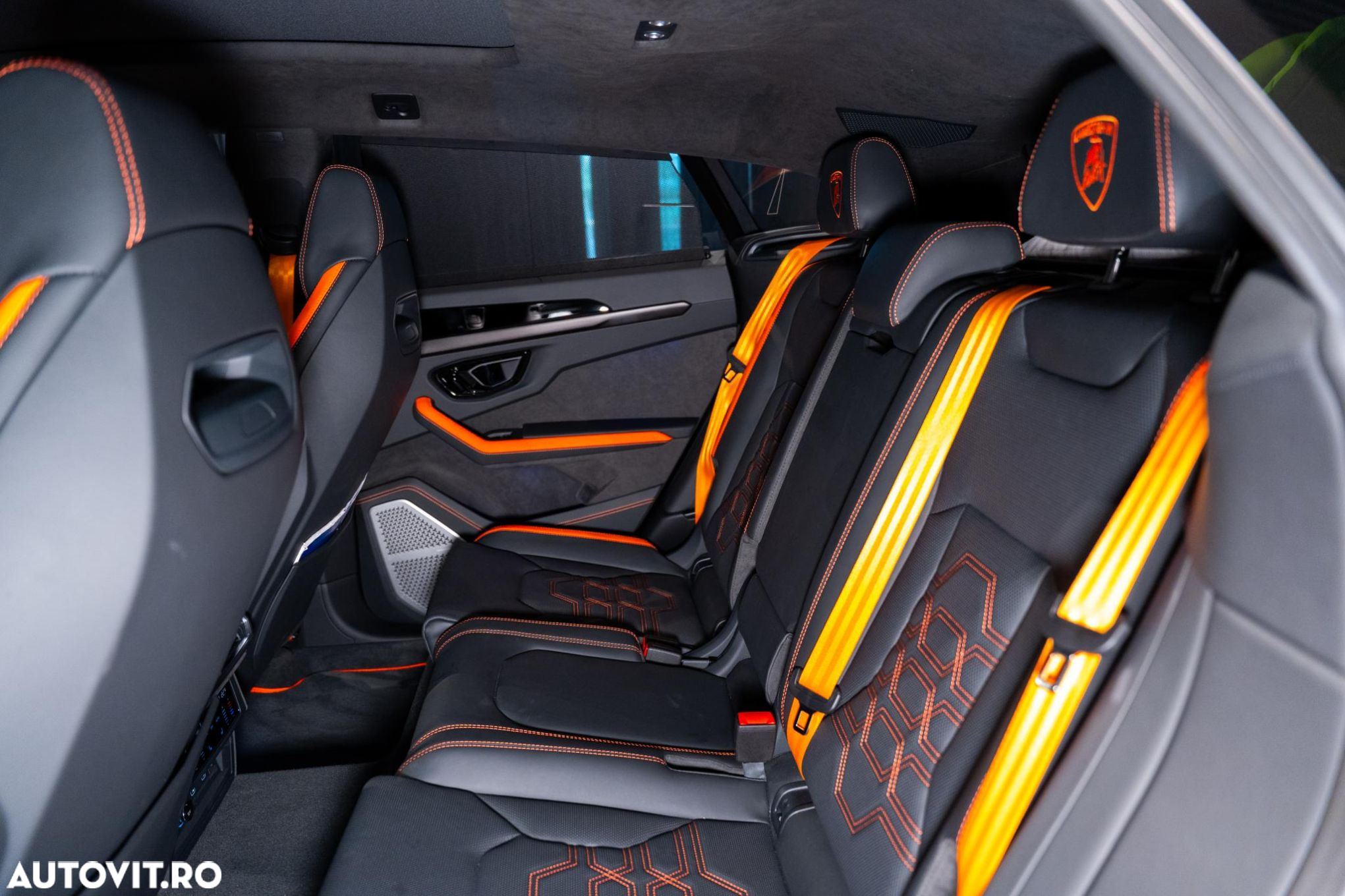 Lamborghini URUS - 21