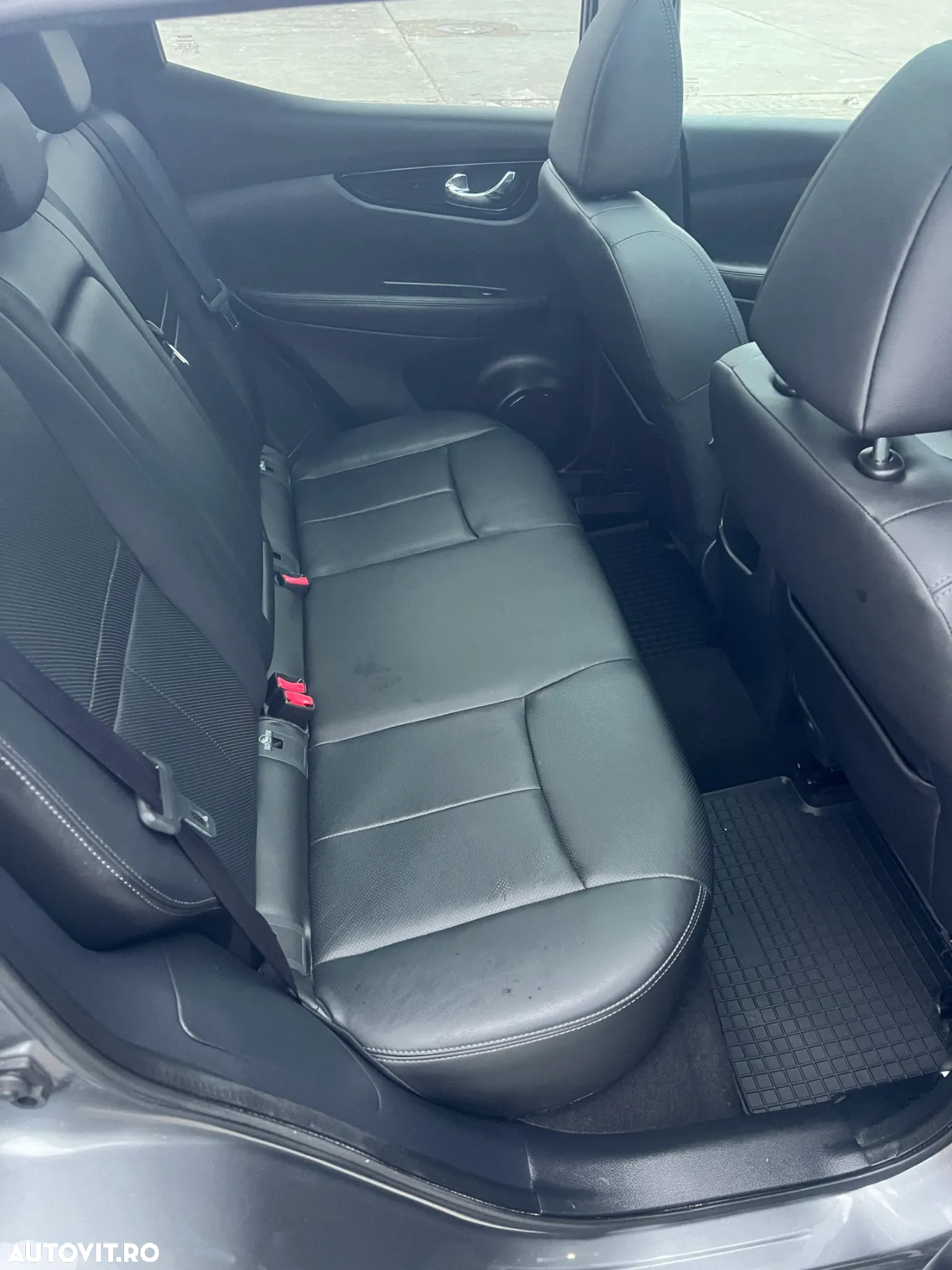 Nissan Qashqai 1.6 DCI Start/Stop X-TRONIC Tekna - 17