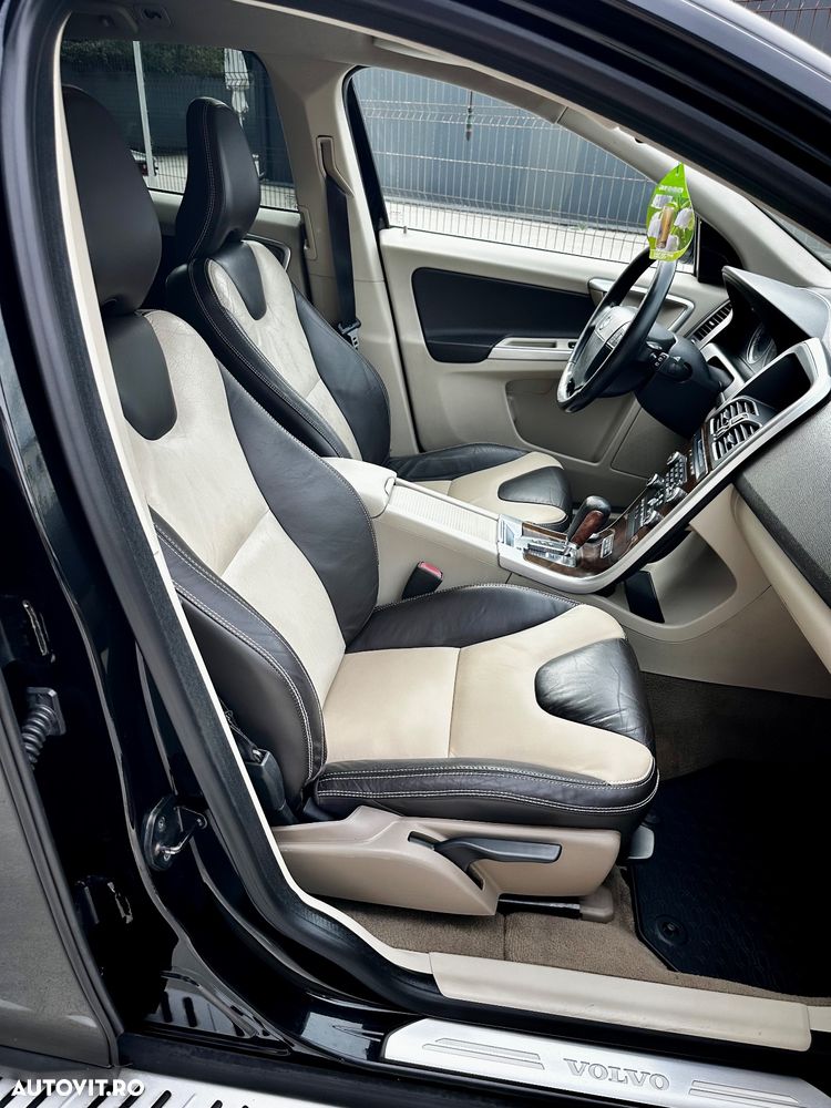 Volvo XC 60 - 18
