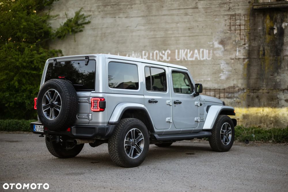 Jeep Wrangler Unlimited 3.6 Automatik Sahara - 12
