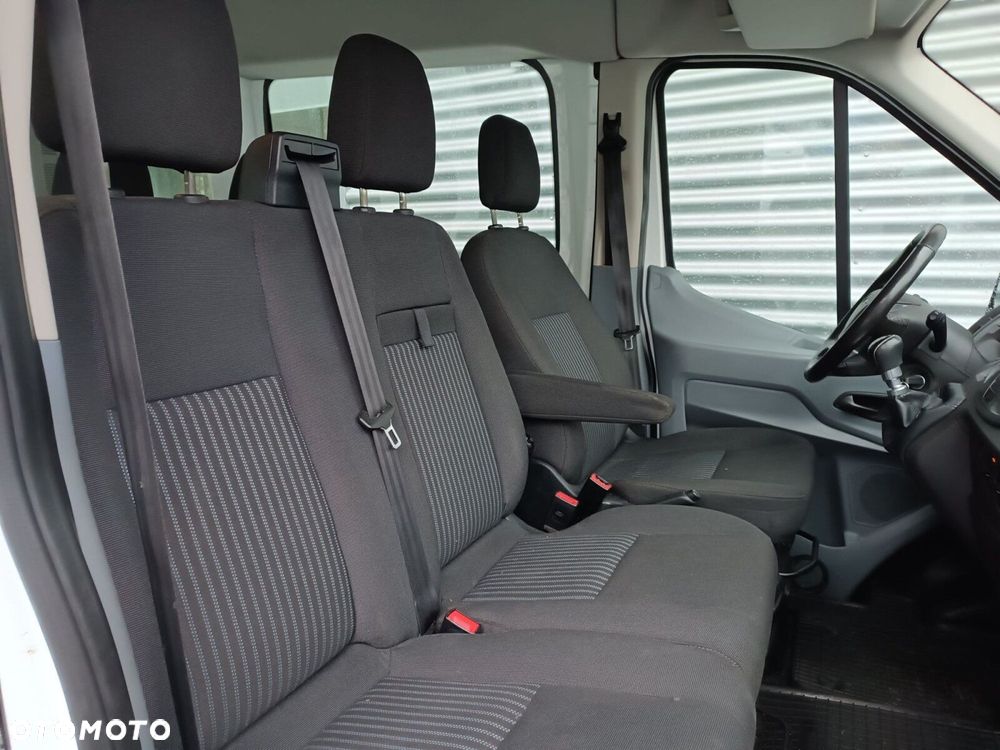 Ford Transit - 12