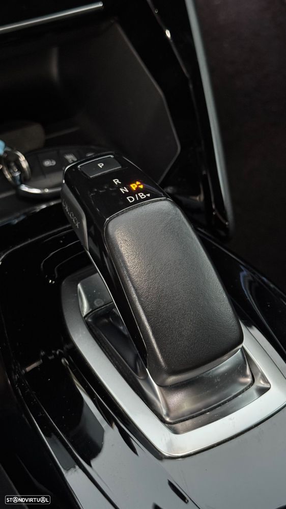 Peugeot e-208 50 kWh GT Line - 26