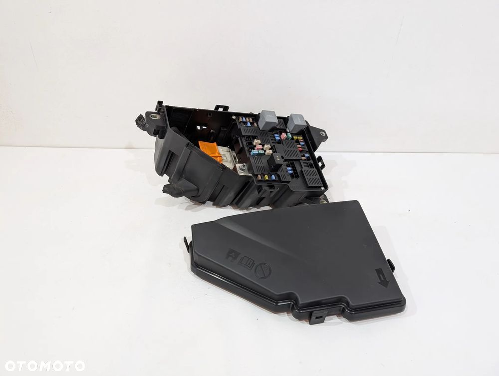 VOLVO XC60 S60 V60 V90 S90 2.0D OBUDOWA SKRZYNKA BEZPIECZNIKÓW 32212302 - 2