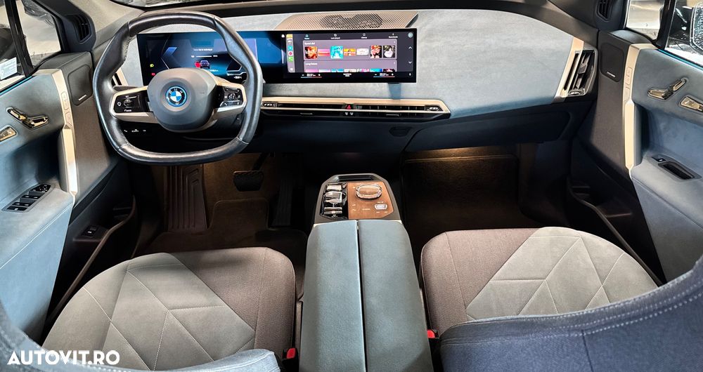 BMW iX - 6