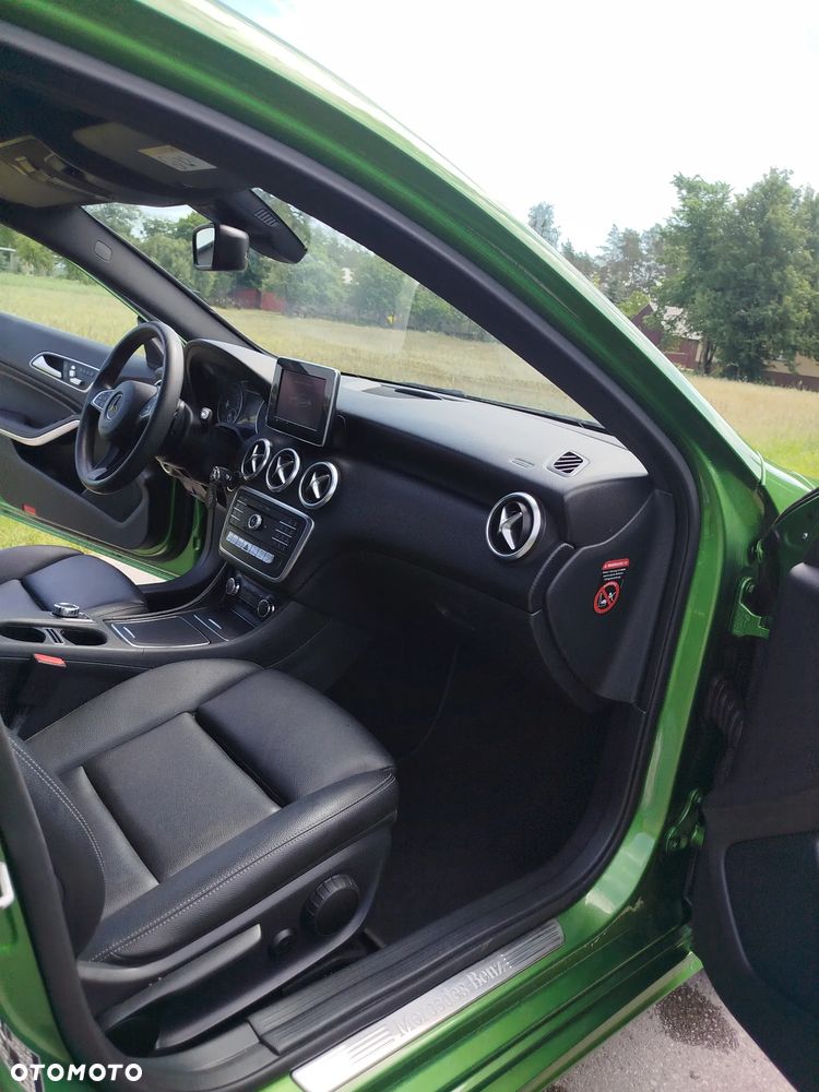 Mercedes-Benz Klasa A 180 (BlueEFFICIENCY) 7G-DCT Urban - 12