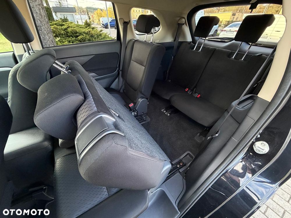 Mitsubishi Outlander 2.2 DI-D 4WD Top - 18