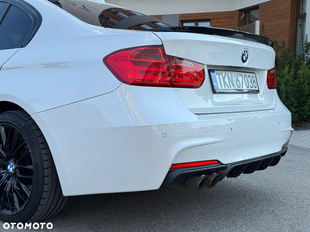 BMW Seria 3 320d Efficient Dynamics Sport Line - 16