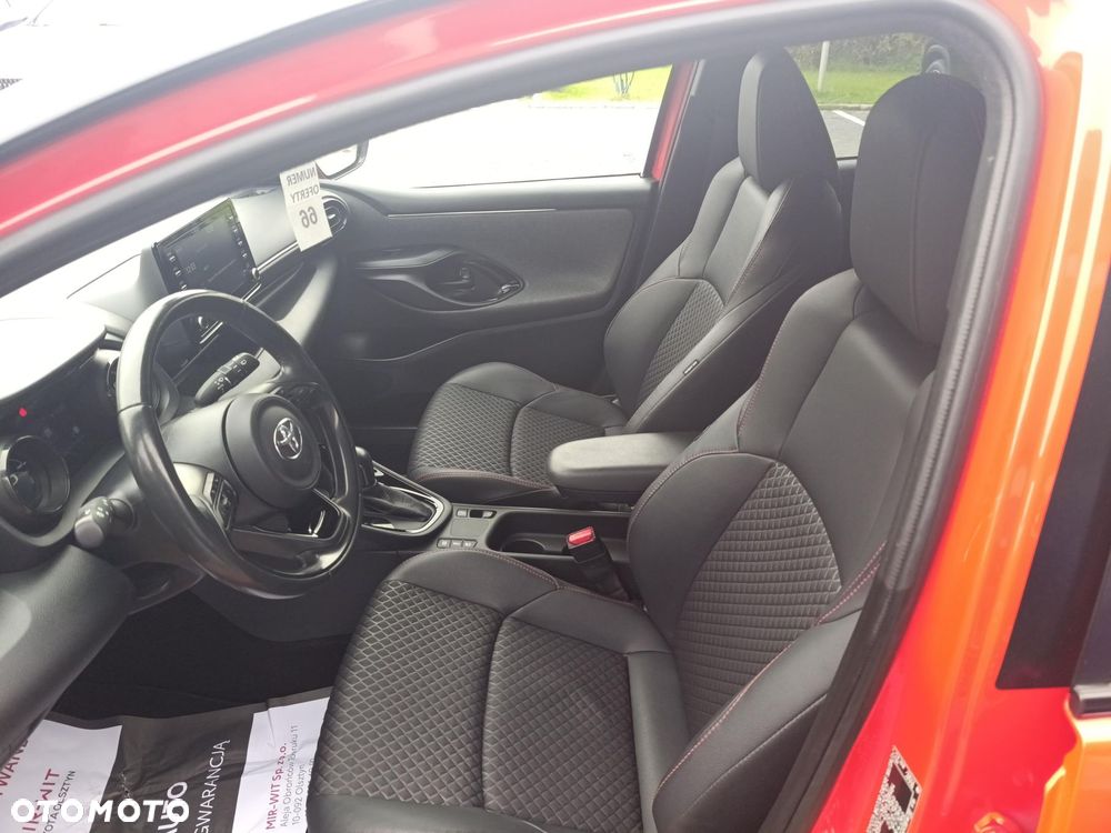 Toyota Yaris - 25