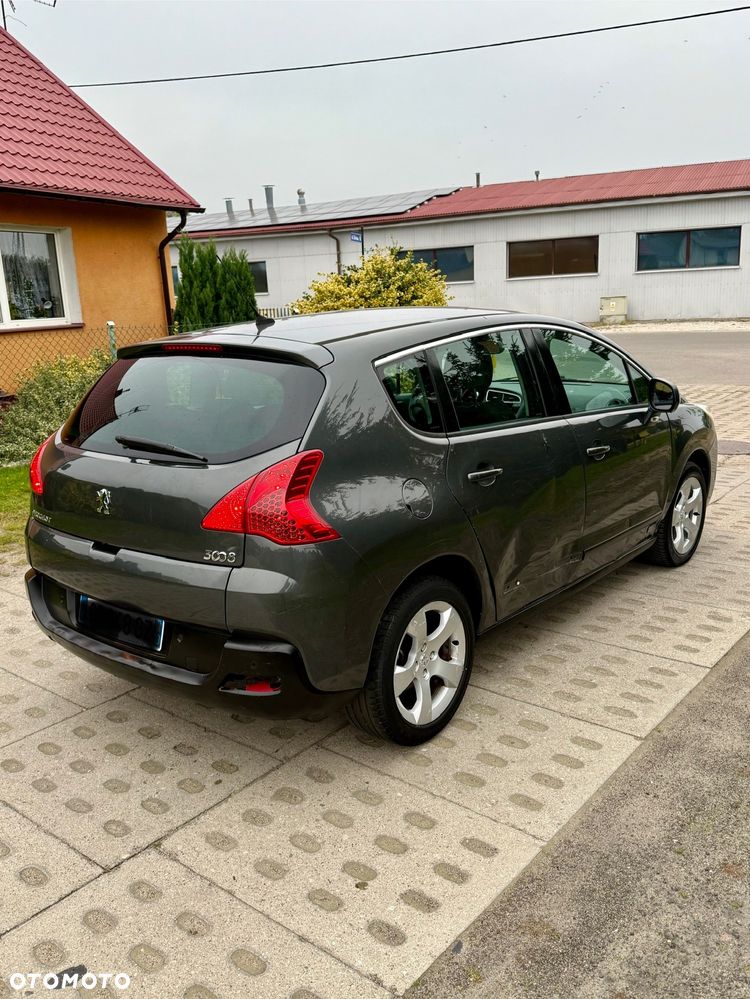 Peugeot 3008 1.6 HDi Premium - 12