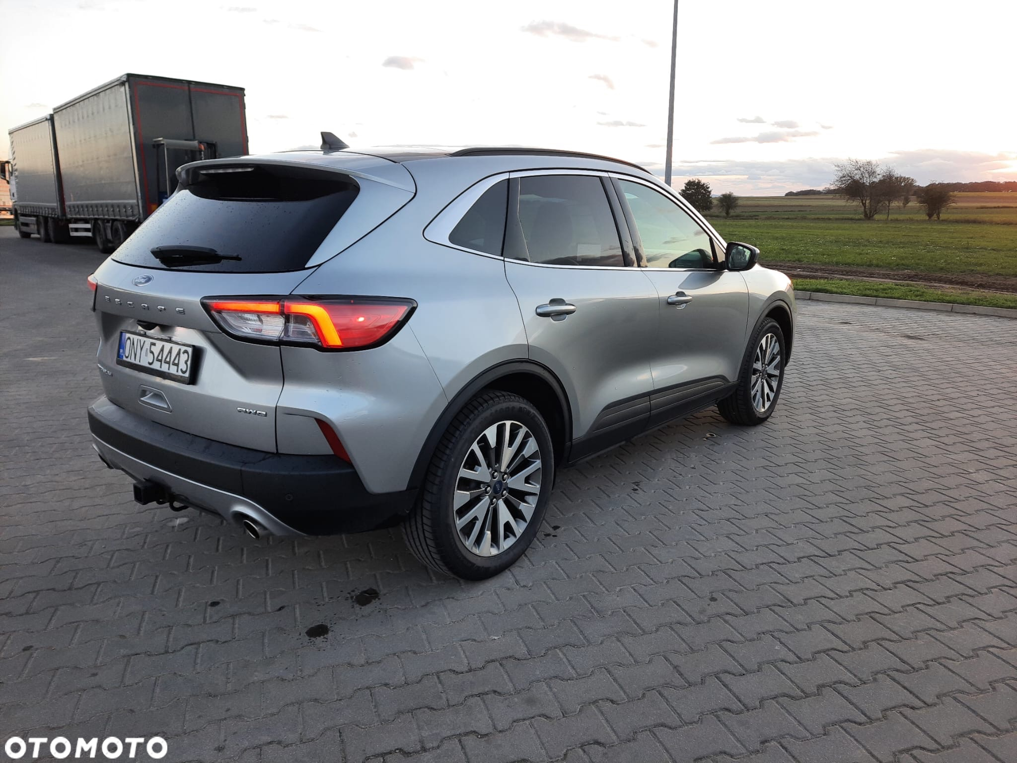 Ford Escape 2.0 EcoBoost AWD Titanium - 5