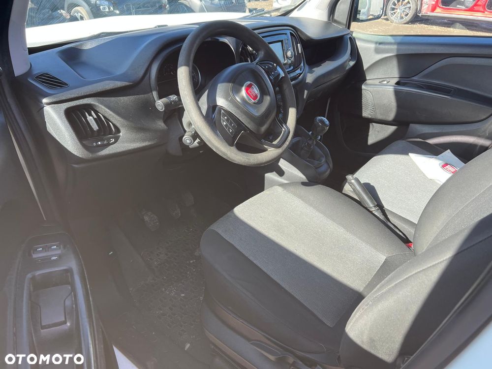 Fiat DOBLO - 12