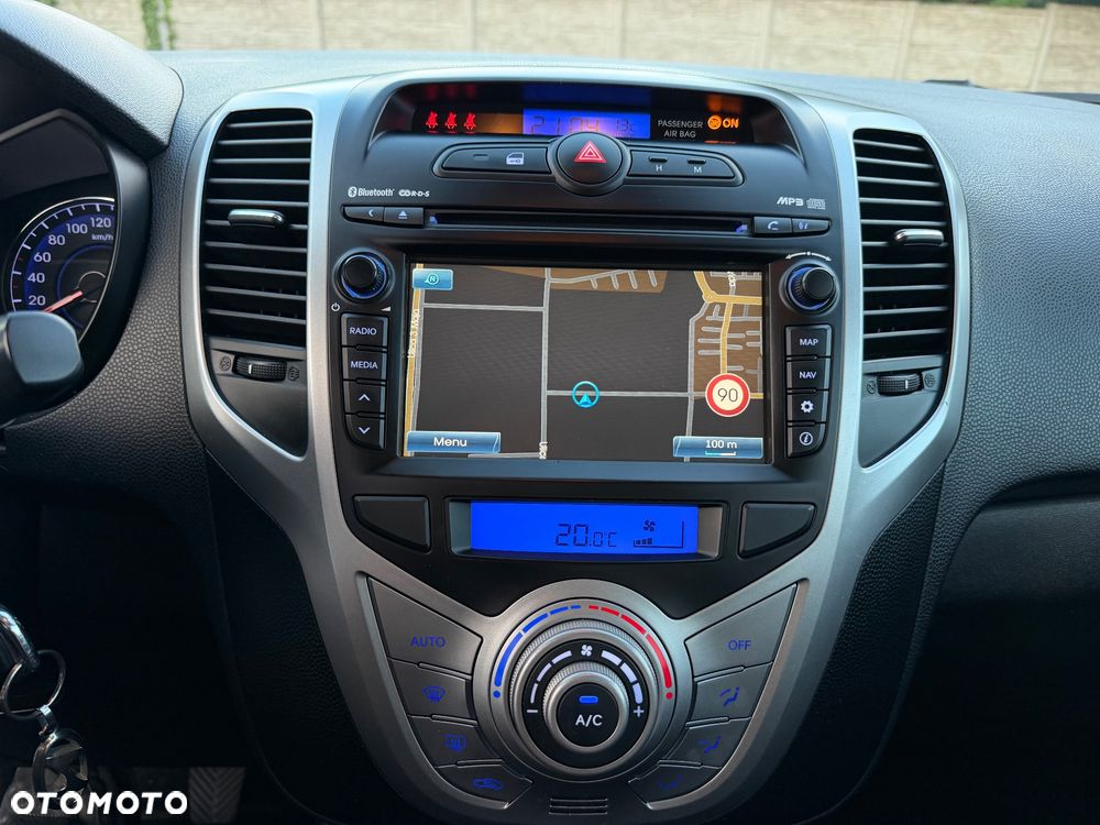 Hyundai ix20 1.6 CRDi blue YES Gold - 12