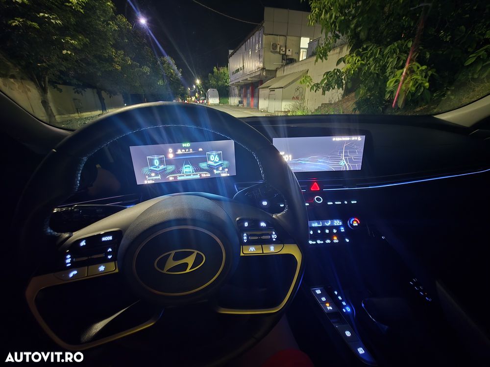 Hyundai Elantra 1.6 l 123 CP CVT Exclusive Navi - 39