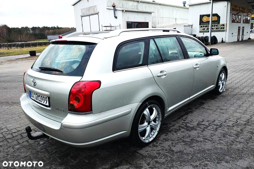 Toyota Avensis 1.8 VVT-i - 21