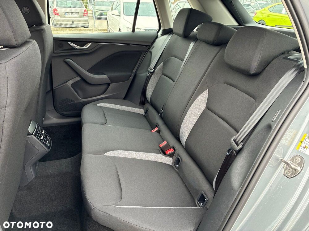 Skoda Kamiq 1.0 TSI Essence - 16