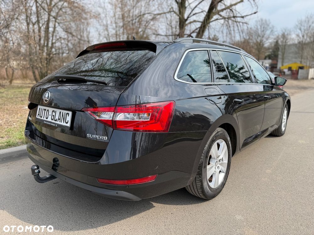 Skoda Superb 2.0 TDI Style - 6
