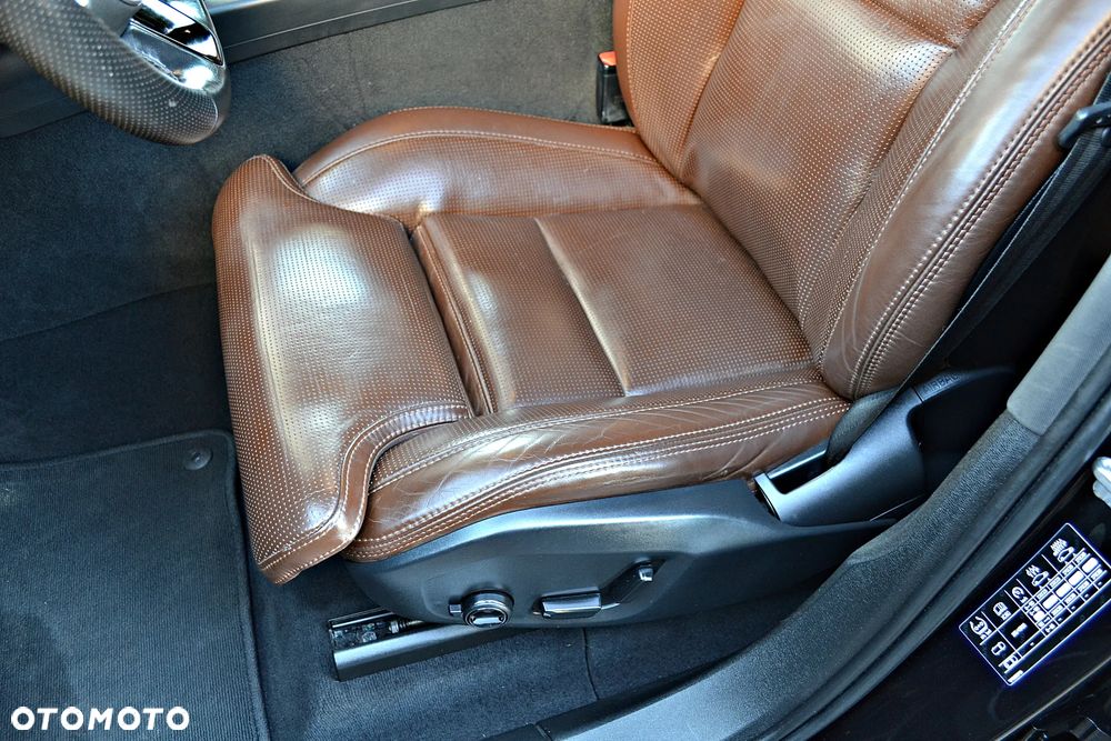 Volvo XC 60 D4 AWD Geartronic Inscription - 26