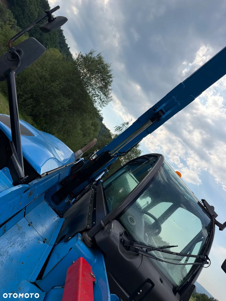 Manitou MT1440. Ładowarka Teleskopowa 14 metrów wysuw! UDŹWIG 4 TONY! Przebieg 2900 mtg. Maszyna jak Nowa z SALONU. 2017 rok. z Norwegii z Gospodarstwa rolnego! Silnik PERKINS Turbo 110 km. Aktualne Serwisy w Dekra. Nowy Model sterowane wszystko z 1 dżojstika. Ani deka luzów czy wycieku. OKAZJA! Jazda REWERS + 4 biegi. Skręt 3 tryby. Wyjście Hydrauliczne na maszcie, Poziomowanie ośi stabilizatory! Wyjścia Hydrauliczne na maszt! Okazja Ani deka luzów i wycieków. Wersja Norweska. Wielka Okazja - 34