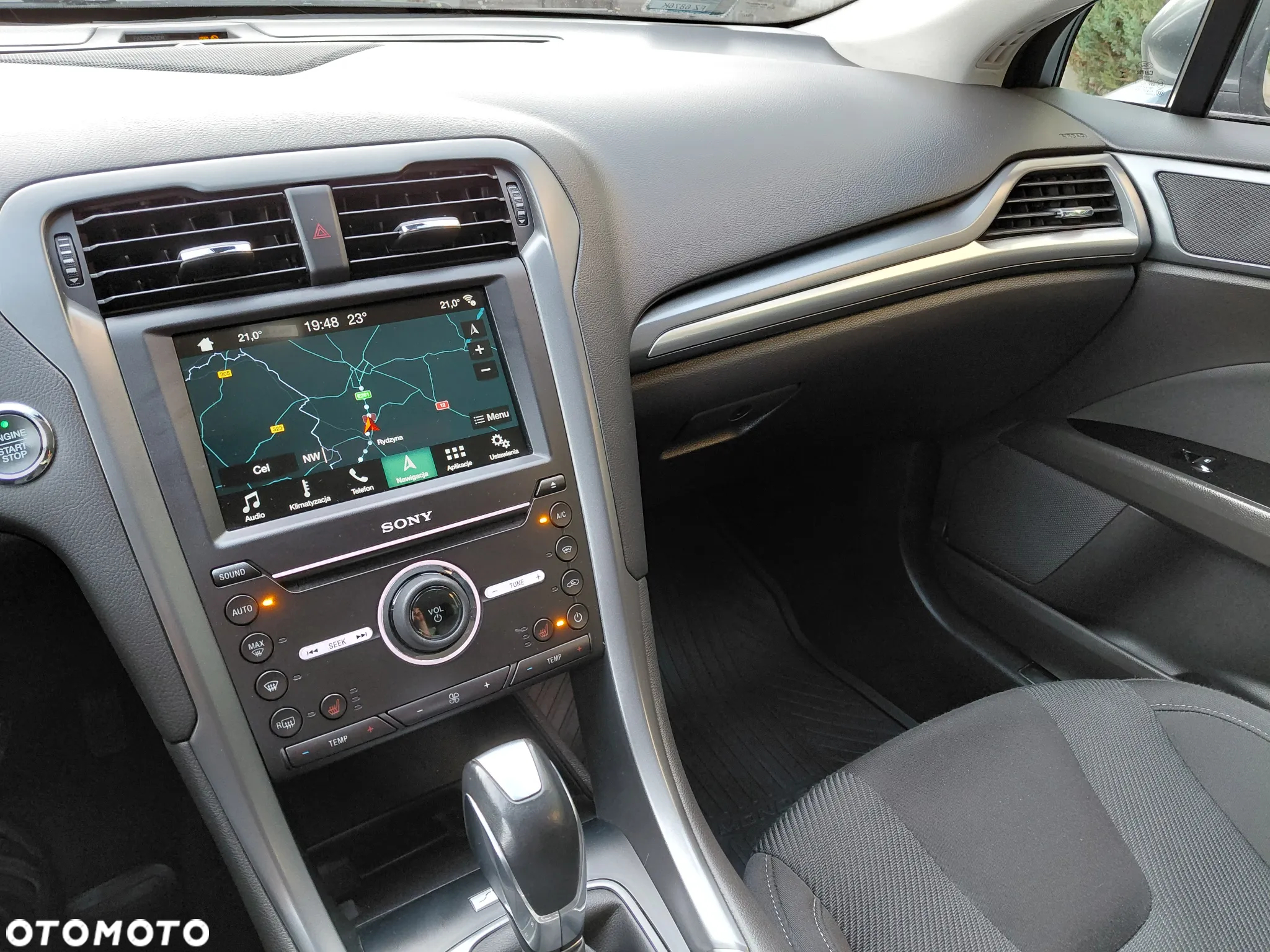 Ford Mondeo 2.0 TDCi Bi-Turbo Titanium PowerShift - 21