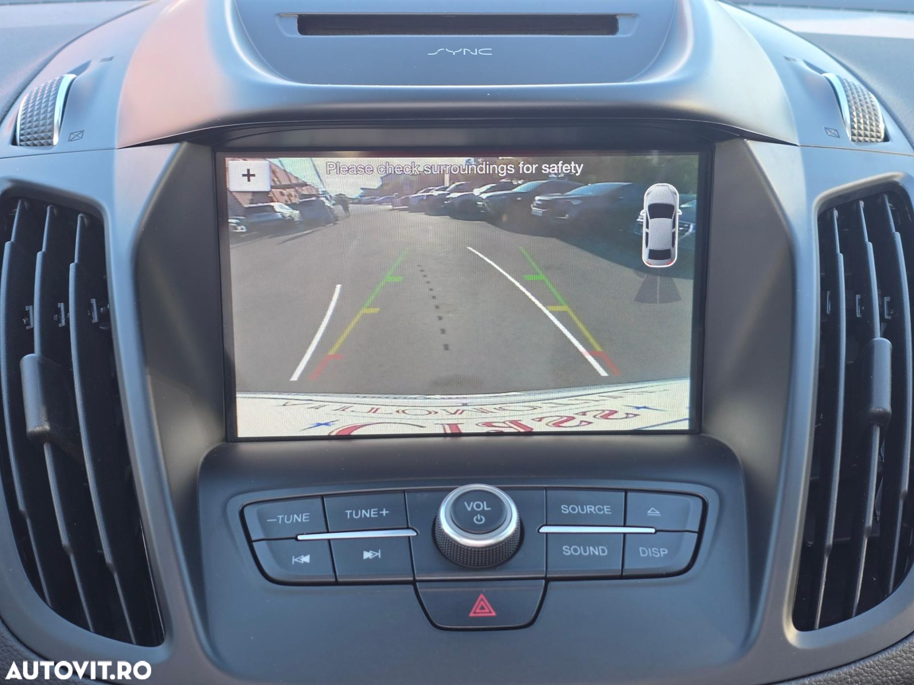 Ford Kuga - 26