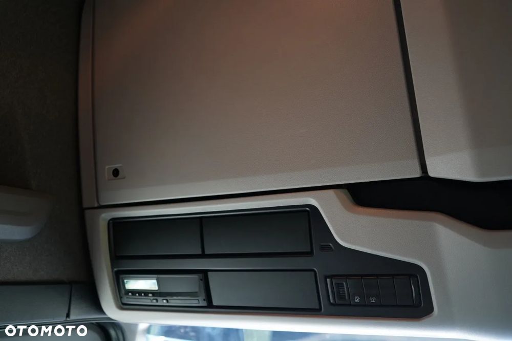 Scania R 650 / V8 / 6x4 / HYDRAULIKA /  DMC: 100.000 KG / I-PARK COOL / 3 OSIOWY CIĄGNIK SIODŁOWY / OPONY 100% - 34