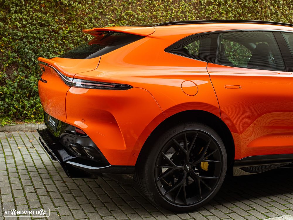 Aston Martin DBX 707 - 20