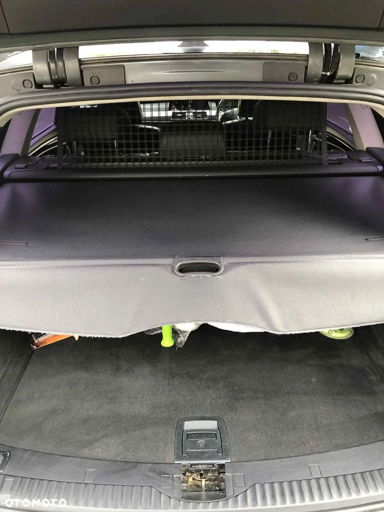 BMW Seria 5 520d Touring - 9