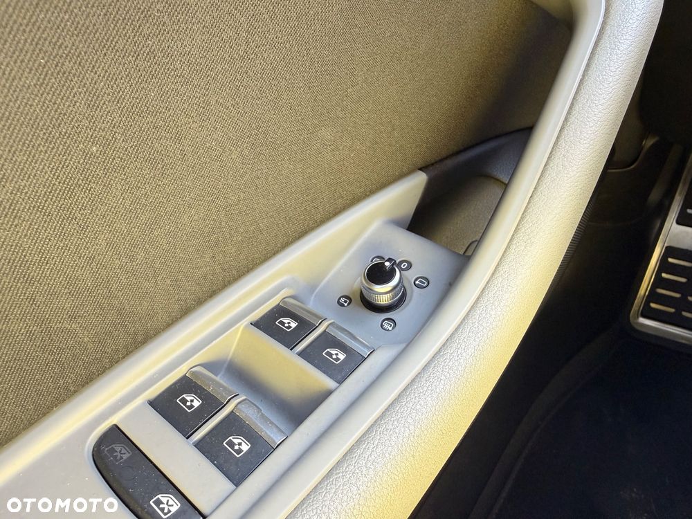 Audi A4 Avant 2.0 TDI - 12