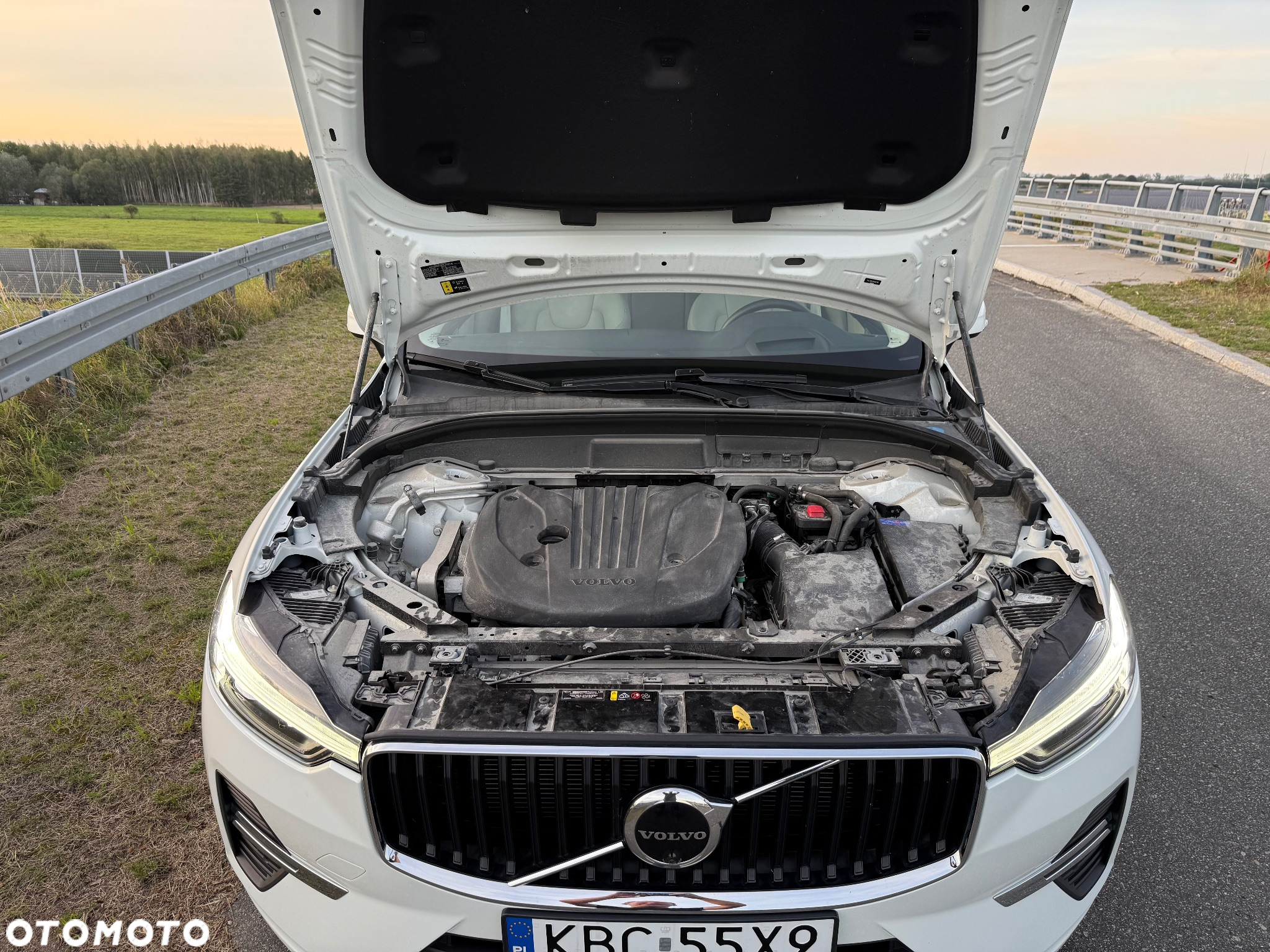 Volvo XC 60 B5 B AWD Geartronic Momentum Pro - 22