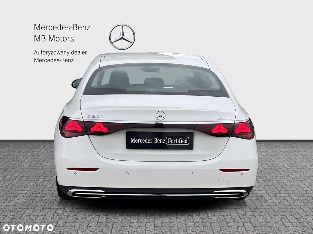 Mercedes-Benz Klasa E 200 mHEV 4-Matic Avantgarde 9G-Tronic - 5