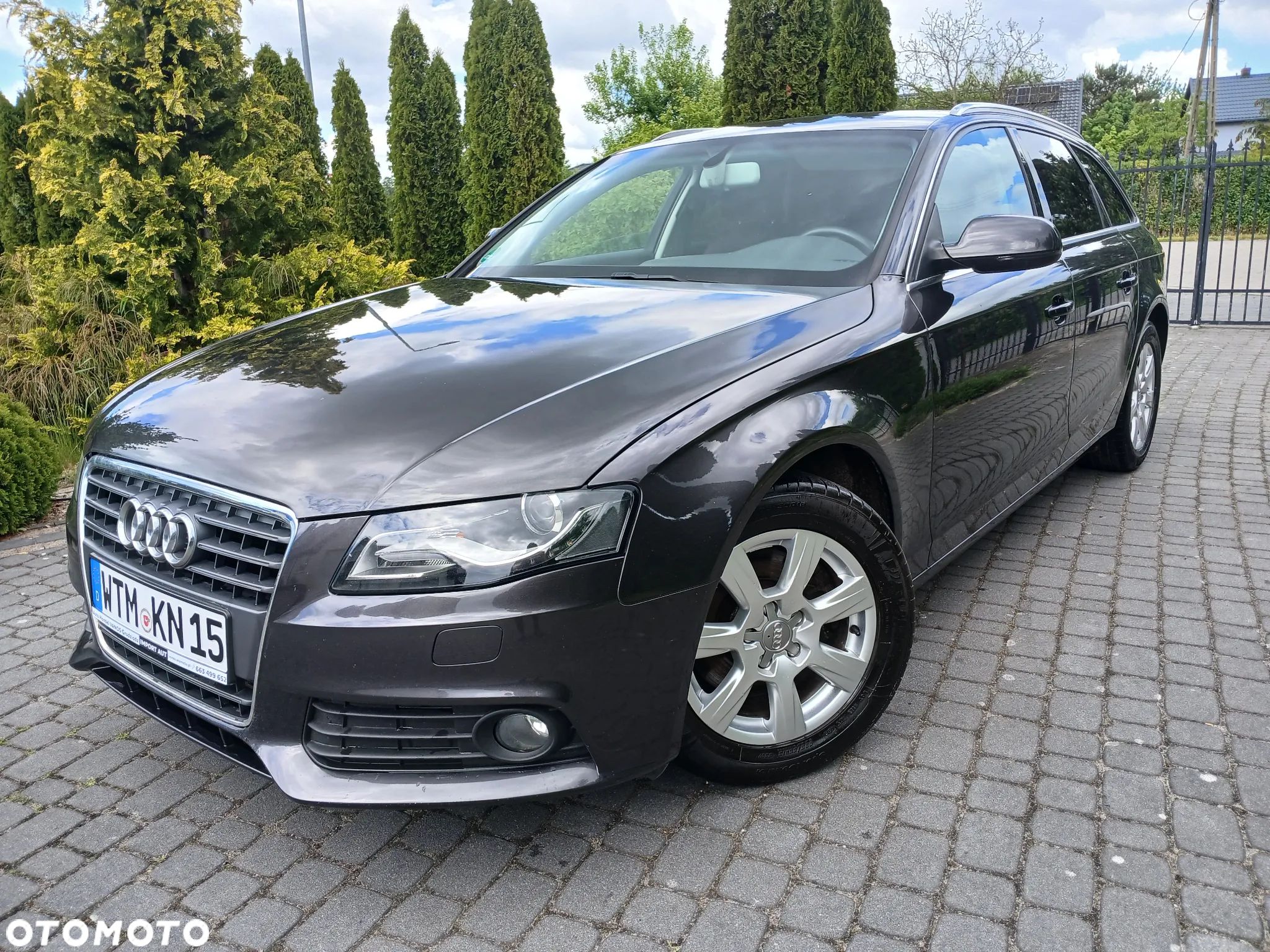 Audi A4 - 1