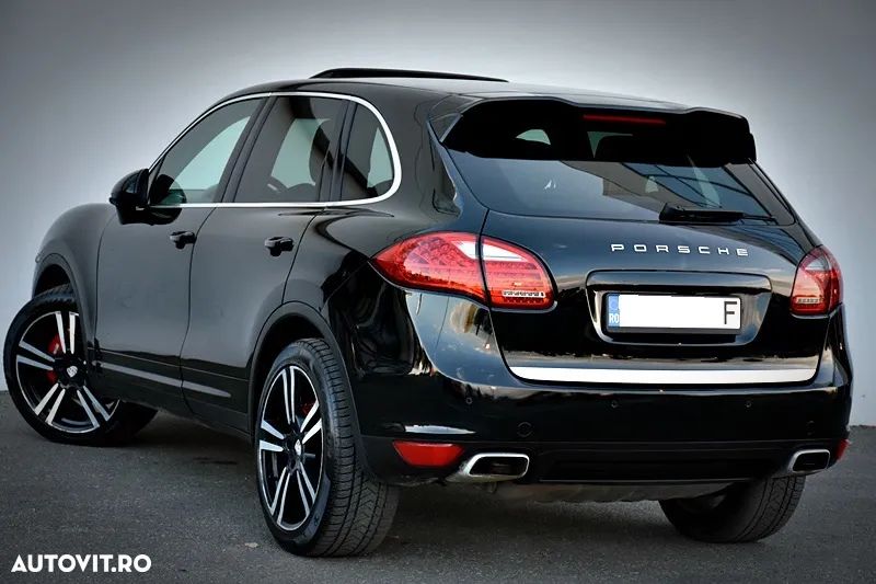 Porsche Cayenne Diesel Tiptronic S - 6