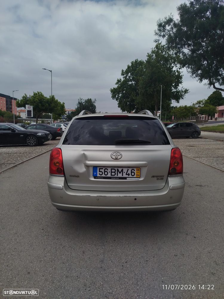 Toyota Avensis - 4