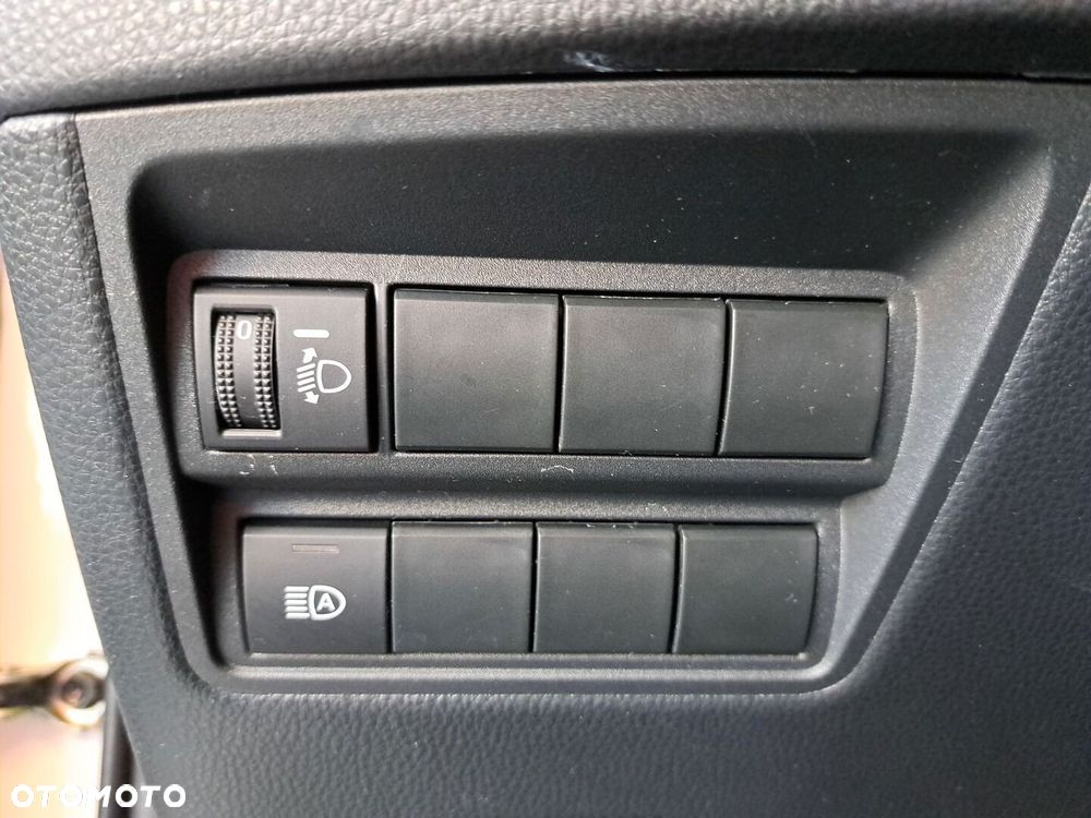 Toyota Yaris - 25