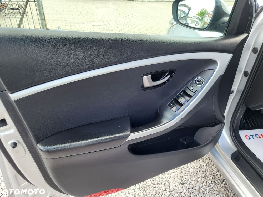 Hyundai i30 - 17
