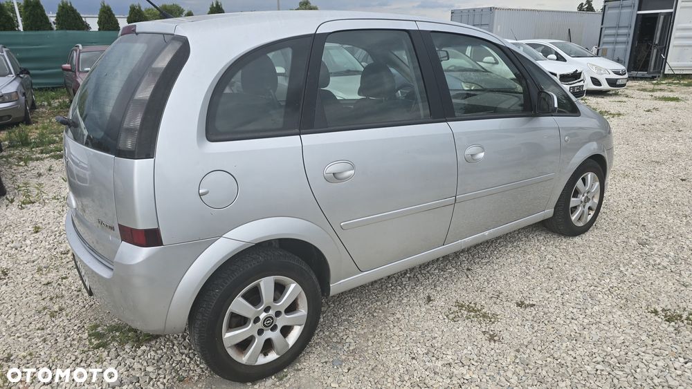 Opel Meriva 1.7 CDTI Cosmo - 8