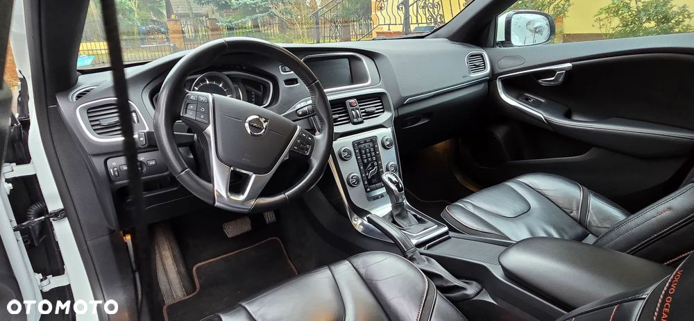 Volvo V40 D3 Drive-E Ocean Race - 10