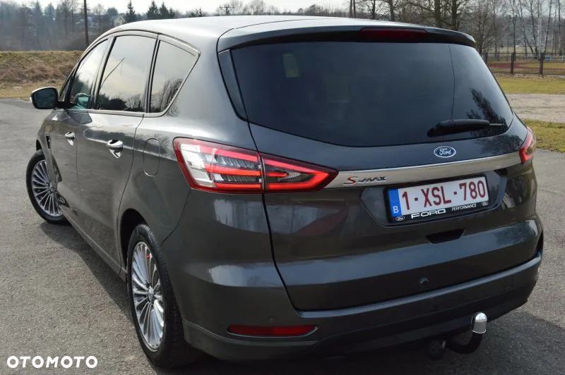 Ford S-Max - 12