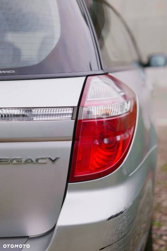 Subaru Legacy - 35