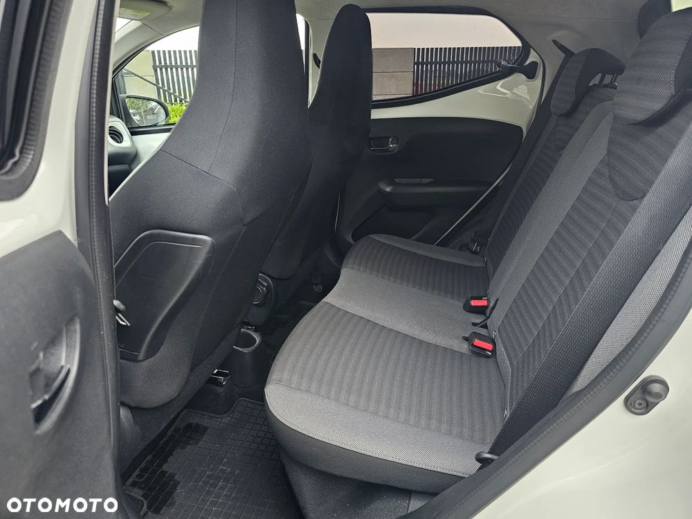 Toyota Aygo - 14