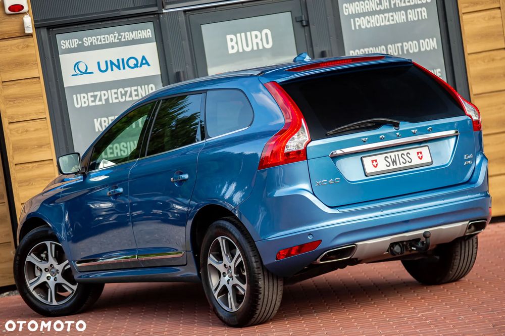 Volvo XC 60 D4 AWD Geartronic Momentum - 12