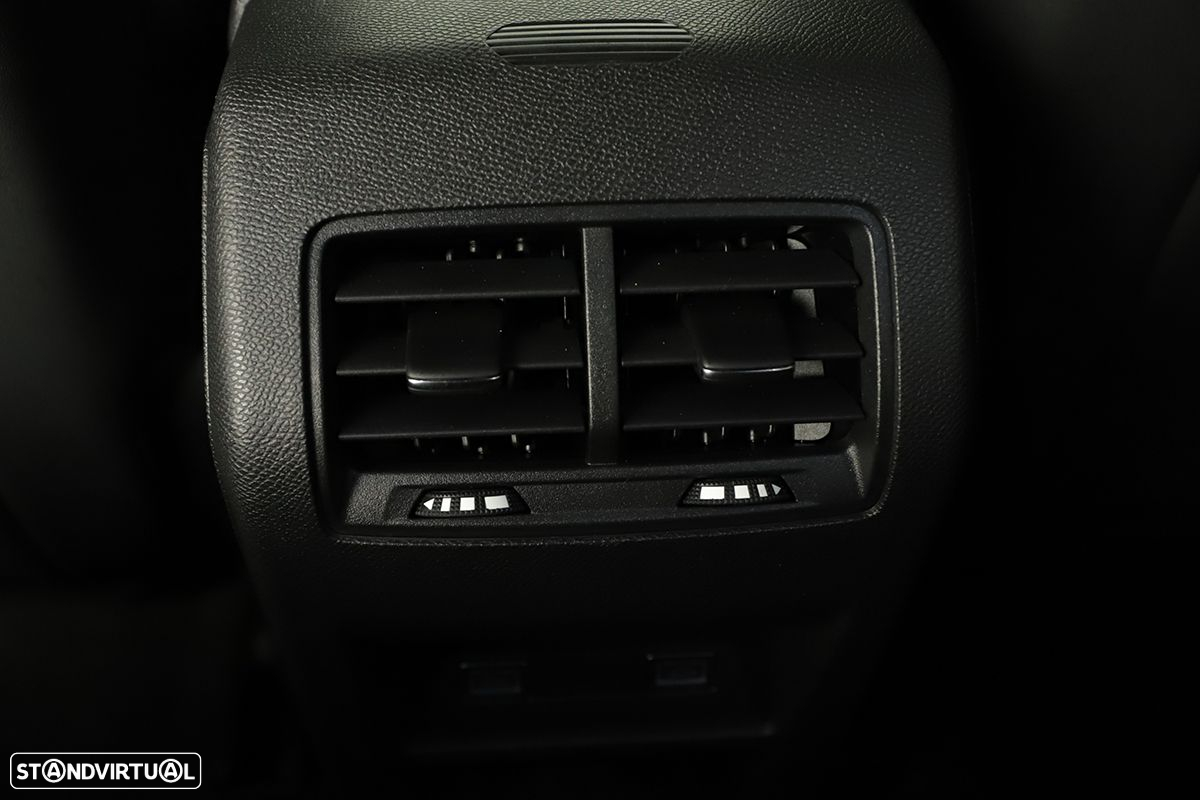 Peugeot 308 SW 1.2 PureTech GT EAT8 - 21