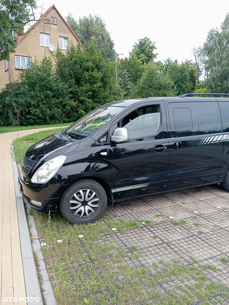 Hyundai H-1 Starex - 2