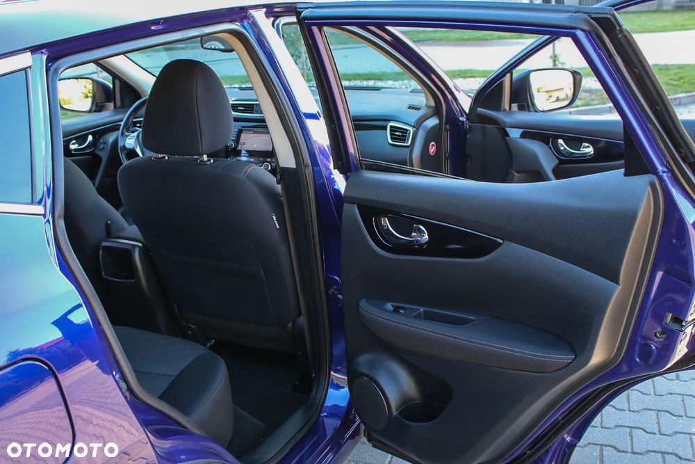Nissan Qashqai 1.2 DIG-T Xtronic TEKNA - 25