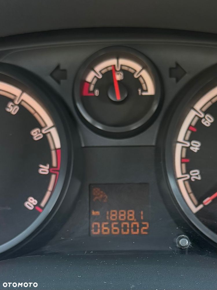 Opel Corsa - 25