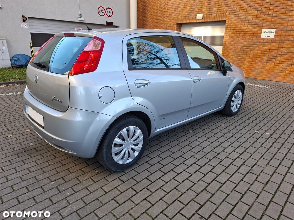 Fiat Grande Punto 1.2 8V Dynamic - 30