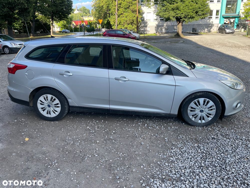 Ford Focus 1.6 TDCi DPF Trend - 4